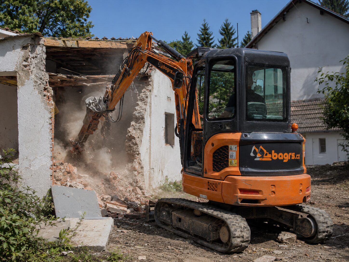 Bourací a odstraňovací práce pomocí bagru